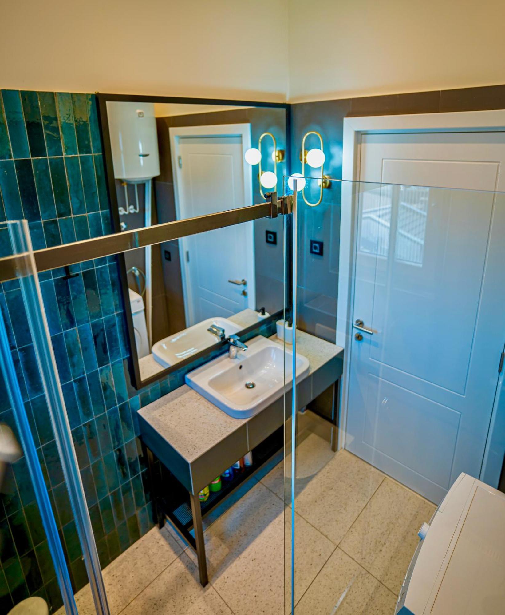 Miha Premium Apartment เบลเกรด ภายนอก รูปภาพ